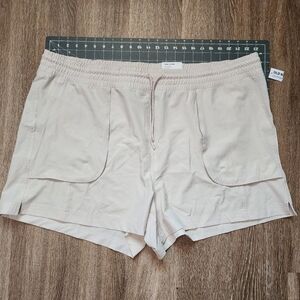 Old Navy active shorts